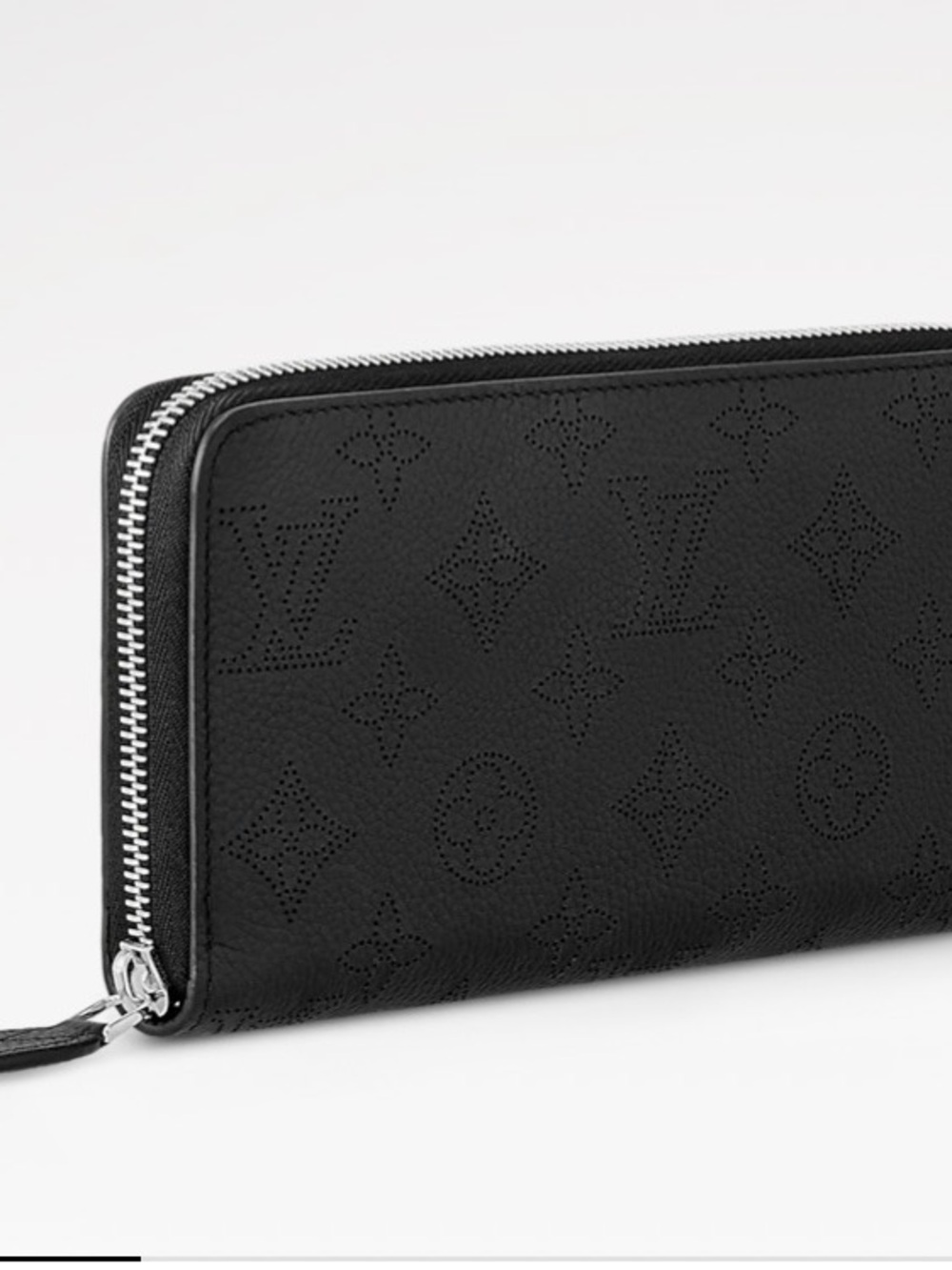 Louis Vuitton Black Zippy Wallet Mahina Leather